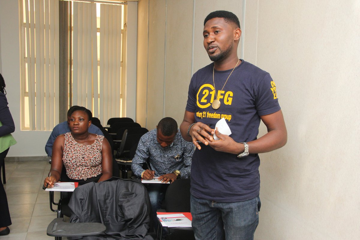 TBLFoundation's tweet photo. #TMPTOTDay1
Mrs. Stella Ogar concluded today's training with the session - "Mentoring and Personality"
To achieve a good mentor-mentee relationship, a mentor must exhibit certain personal traits and professional characteristics.
#TBLF #TMP2020 #TMPTOT #TrainingOfTrainers https://t.co/KbihUqRjxl