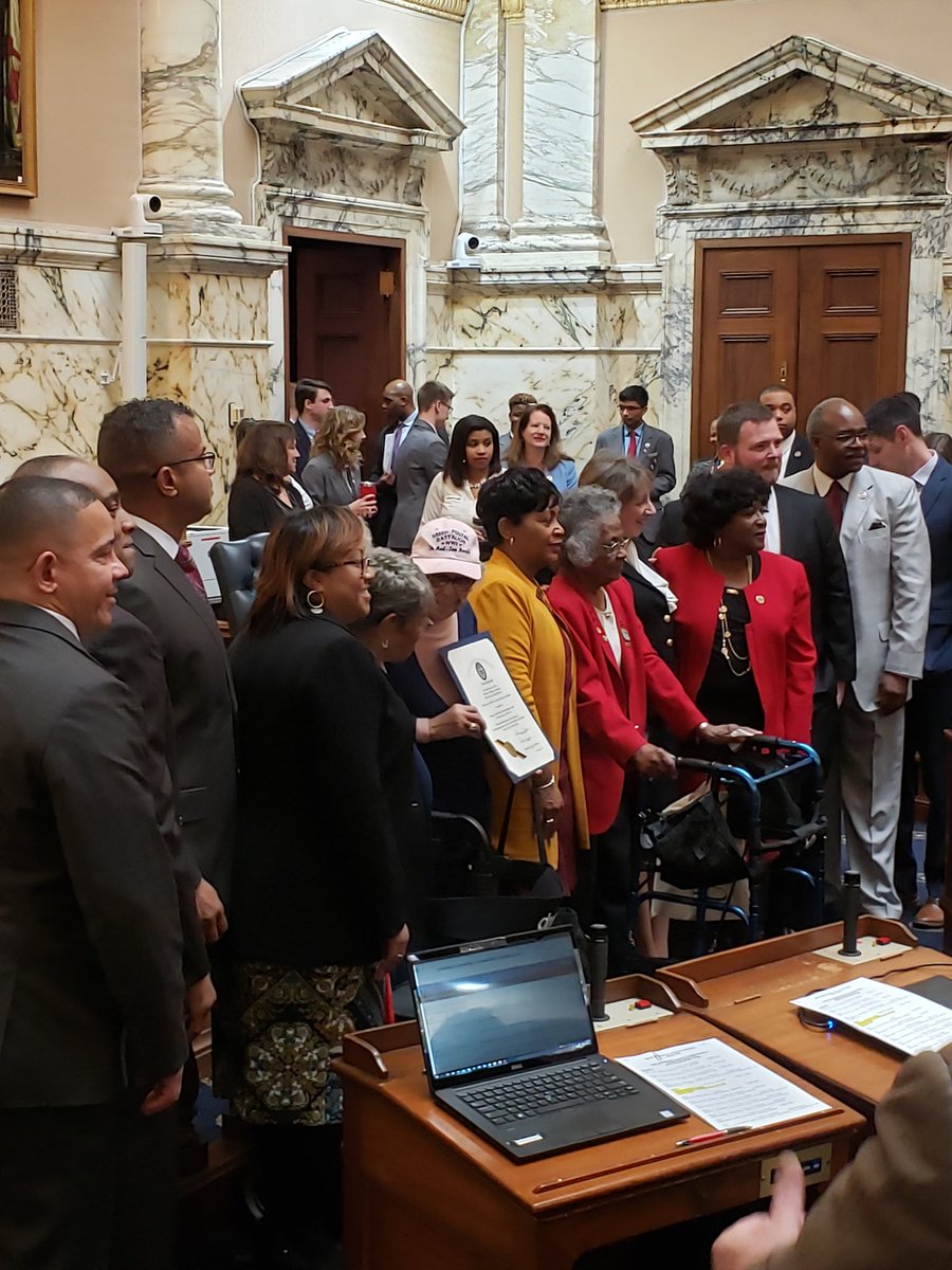 reginatboyce's tweet image. Help me celebrate three A.A. women who served in the Six Triple Eight Battalion in WWII in Europe . . .  The oldest of the three is 102 yrs old!!👩🏾‍✈️👩🏾‍✈️✊🏾✊🏿❤🖤

#Working4MD #WomensHistoryMonth #BlackHistory