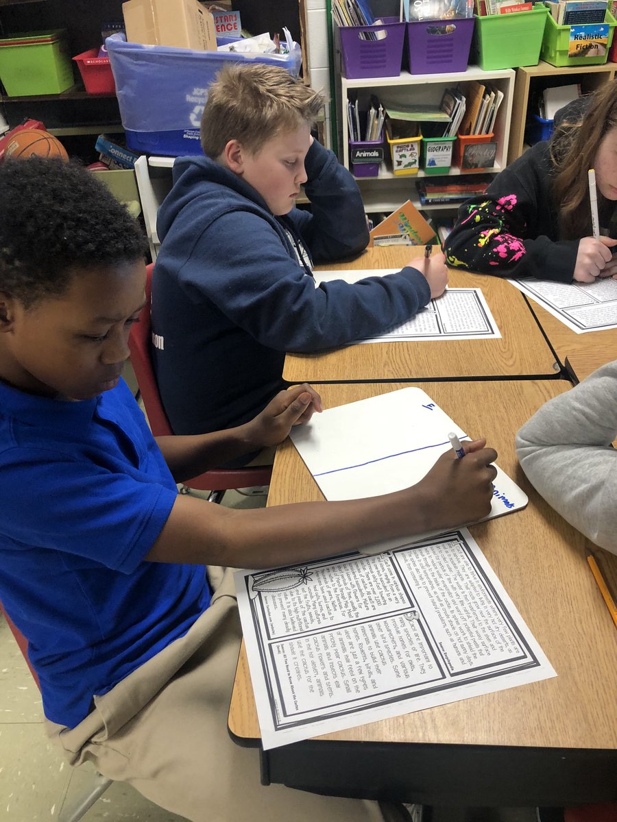 sexton1923's tweet photo. Reading workshop mini lesson using Green Questions. ๐๐ฅ#noworksheetwednesday @watterson_elem @EducatorHill https://t.co/w60DUBh6va