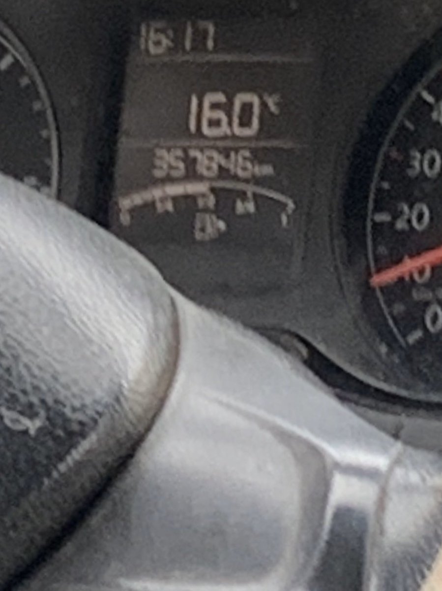 Think my taxi today had some reasonable mileage to retire .....🤣🤣