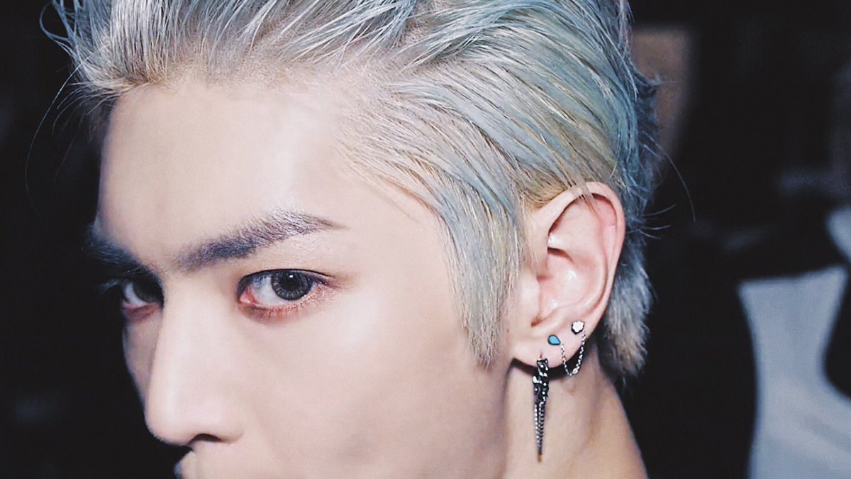 VSCOXTAETEN's tweet photo. TAEYONG I LOVE YOU MORE THAN WORLD #TAEYONG #태용 https://t.co/8BruJD0wE9