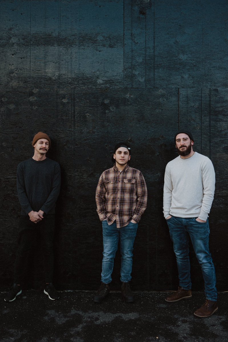 clementine tweet media