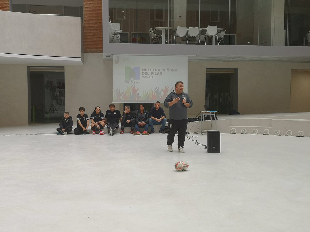 Chami_Rugby's tweet photo. Ya en marcha la charla🎤 de #Cetransa El Salvador #RugbyInclusivo🏉 en @ElPilarVa con los testimonios del entrenador David Mateos y del representante de @PlenaCyL David Fernández, en nuestro camino hacia @IMART_worldcup🏆
💪#ElValorDeSerChamizo
🏆#IMART2020
✌️#BetterTogether https://t.co/noNeGu4xtP