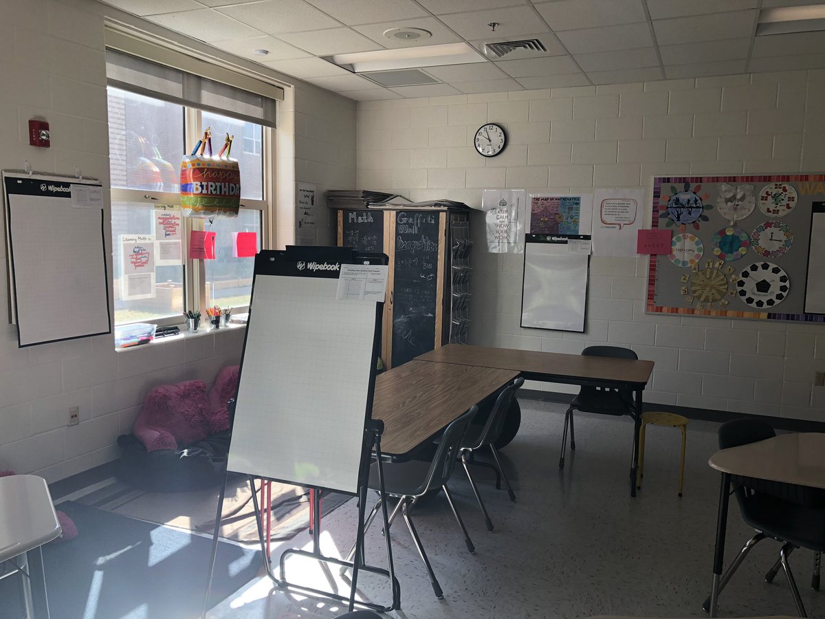MGT_each's tweet photo. The new VNPSs are a great hit @BAM_MS_Official #BAMinnovates #BAMyr3 @LCPS_Math https://t.co/HyTk9ZZ9i7
