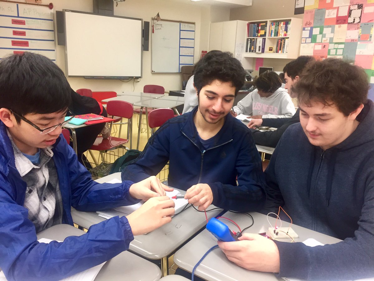chopra_reena's tweet photo. IB Physics students putting their knowledge about circuits into action #chopraphysics https://t.co/M4mo8DC1MD