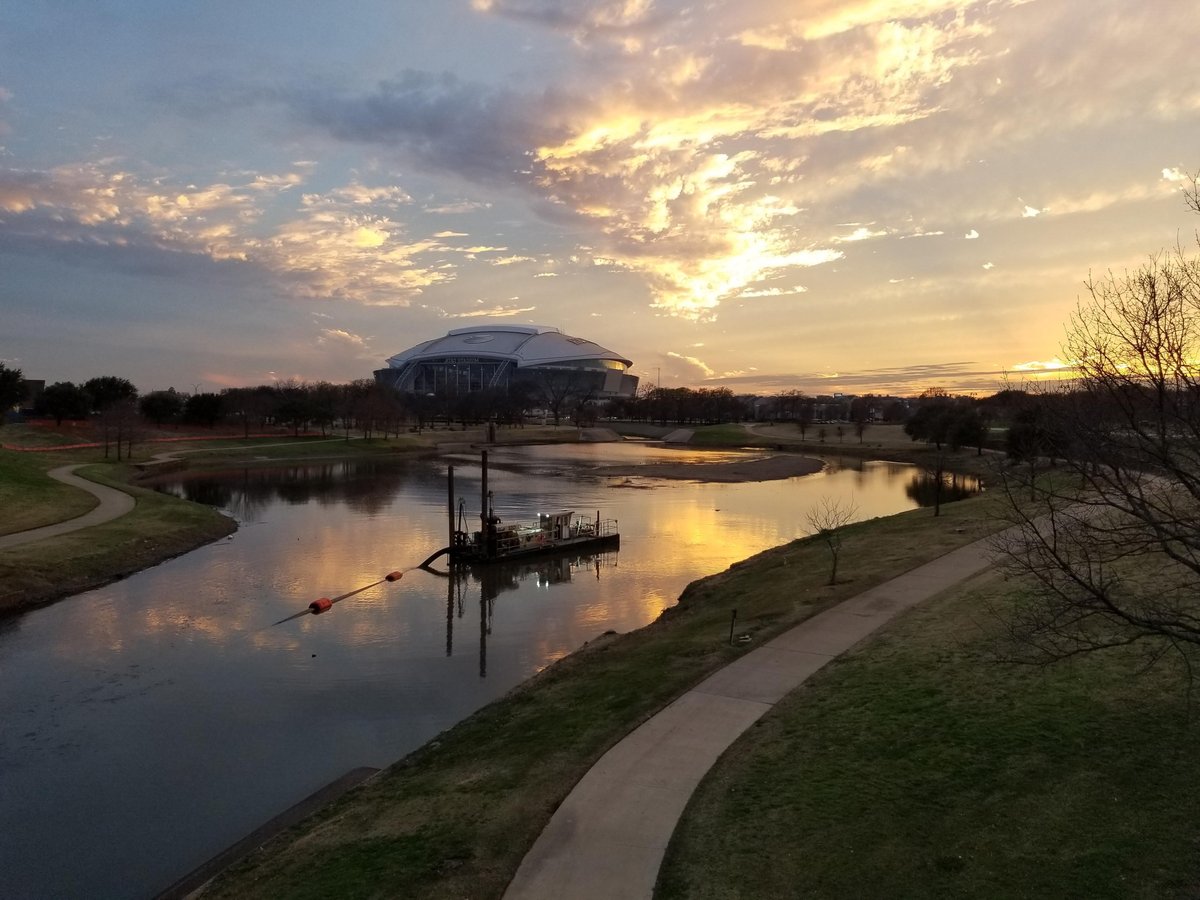 EllicottDredge's tweet photo. Mobile #Dredging and Pumping Company of Chester, Pennsylvania performing a routine pond maintenance dredging project with the use of an Ellicott Series 370 Dragon® #Dredge outside of Cowboys Stadium in #ArlingtonTX. https://t.co/6kcSfGTsLB
