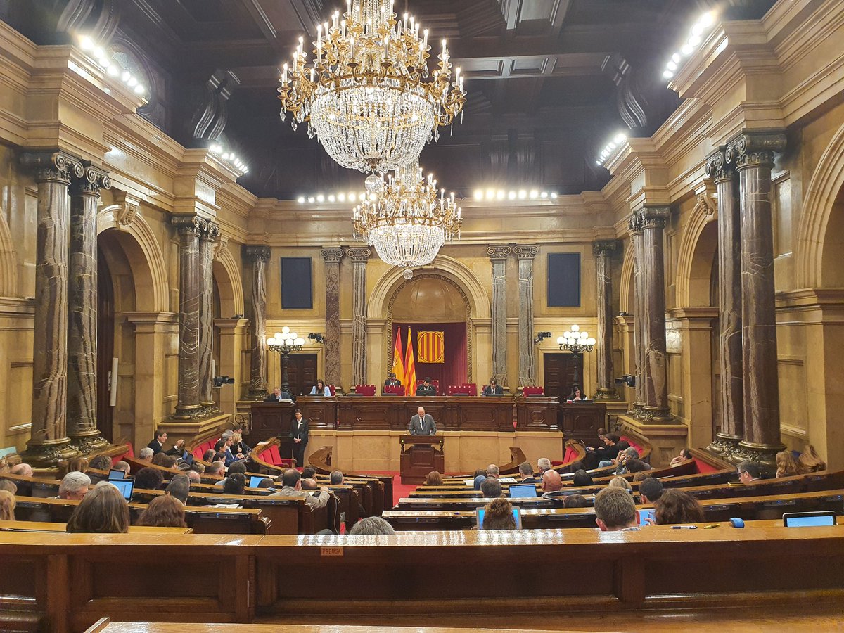 Today, Catalonia takes the lead in Europe by approving the first law on #foodwaste prevention covering the whole #foodchain. <a href="/residuscat/">Agència de Residus</a> is proud of this achievement. <a href="/ecowaste4food/">Ecowaste4food</a> <a href="/SomGentdeProfit/">Som Gent de Profit - Residus Gencat</a>