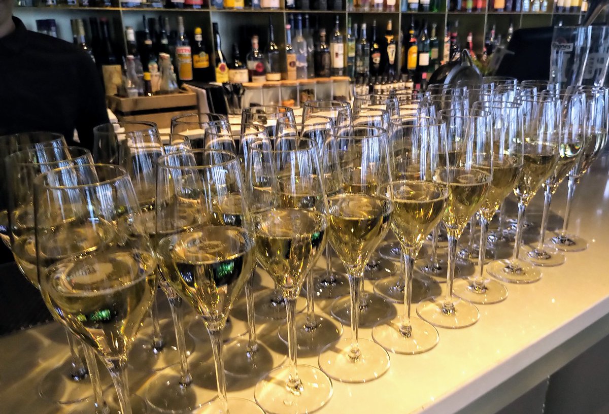 jwpconnatix's tweet image. Time to share insights over bubbles in Oslo #JWInsights #vod #video #ott