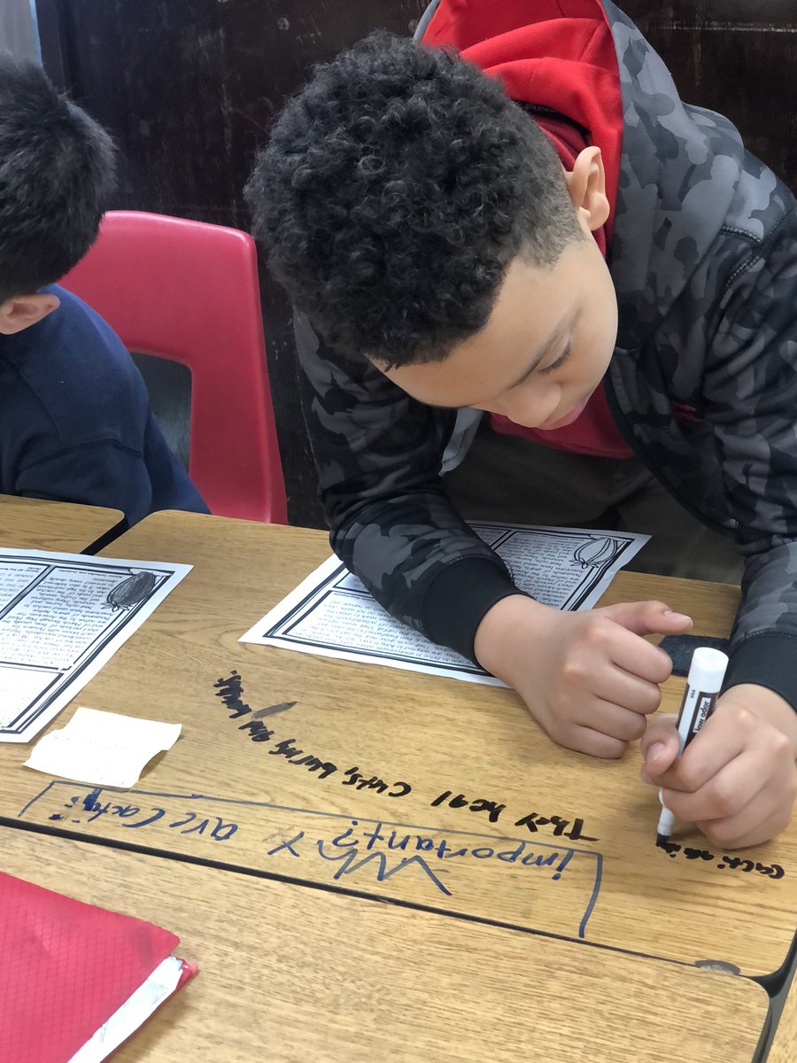 Sheri_show's tweet photo. Students creating GREEN questions following Jan Plan and another student responds by quoting from the text. #JanPlan, #greenquestions, #quotingtext, @EducatorHill @watterson_elem https://t.co/TAQy9AbCE6