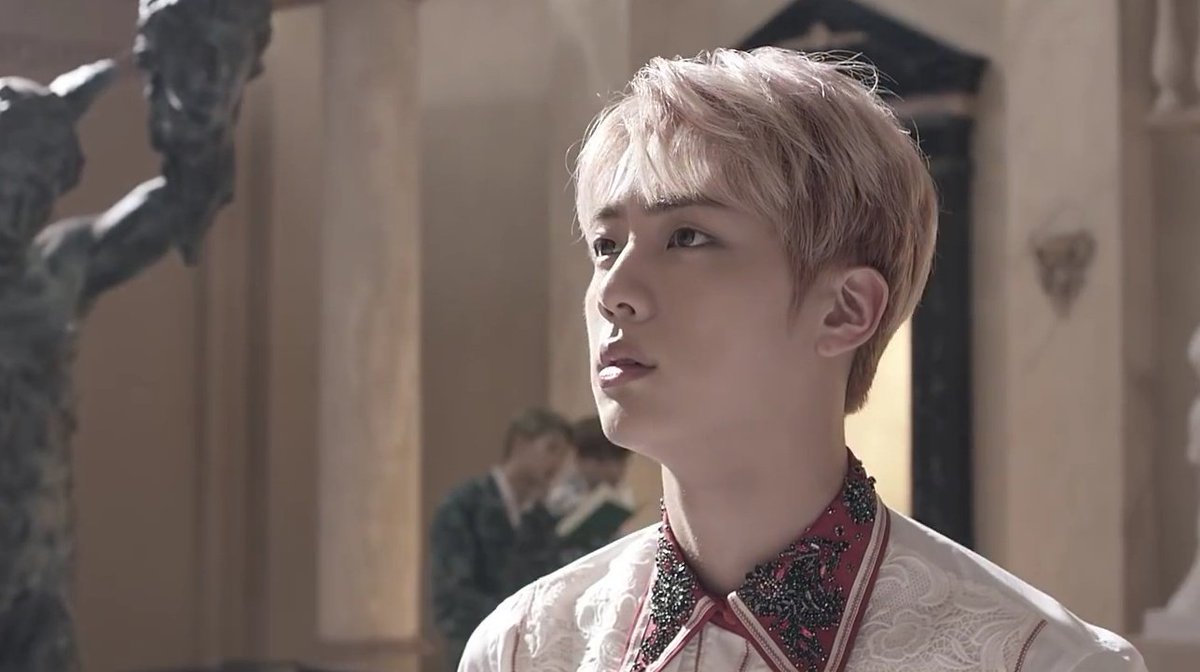 jinspasta's tweet image. blood sweat                 black swan
n tears jin                             jin
                             🤝
                      mysterious
                            and
                       gorgeous