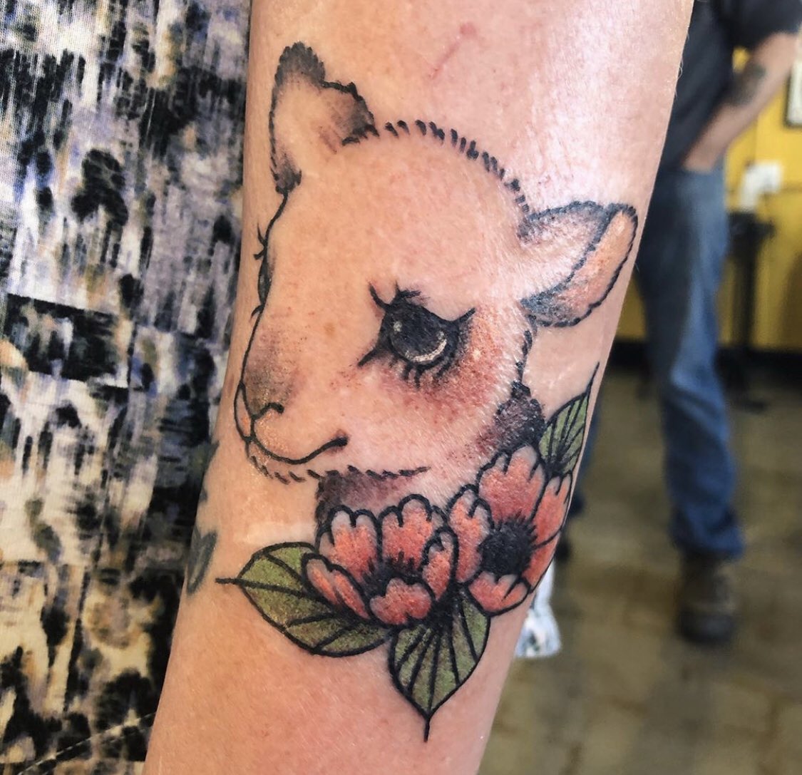 RedbirdElectric's tweet photo. Just a couple tats by Alex and Téa. Get your appointment booked now! Spots are filling quickly.
#taxtime #tattoo #tattootime #redbirdelectrictattoo https://t.co/AyVhajQS04