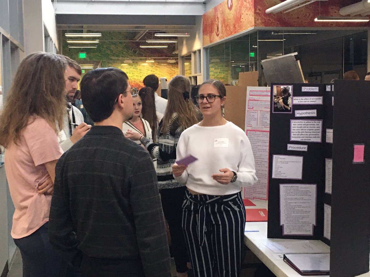 andetlefsen's tweet photo. 4/ @NebAcadSci NJAS Meet @HastingsCollege Senior Level presentations @ccpsactivities #bisonscience #sciencefair #research https://t.co/pe4GSyWV9C