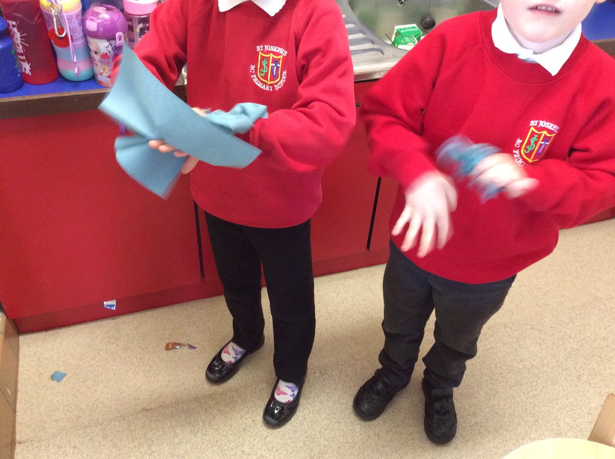 Recstjosephs1's tweet photo. Washing hands part 2. Wet, soap, lather, backs, in between , finger tips, thumbs whilst singing ‘Happy Birthday’ x2. #coronavirus #washyourhands https://t.co/ZqPfop4Gef