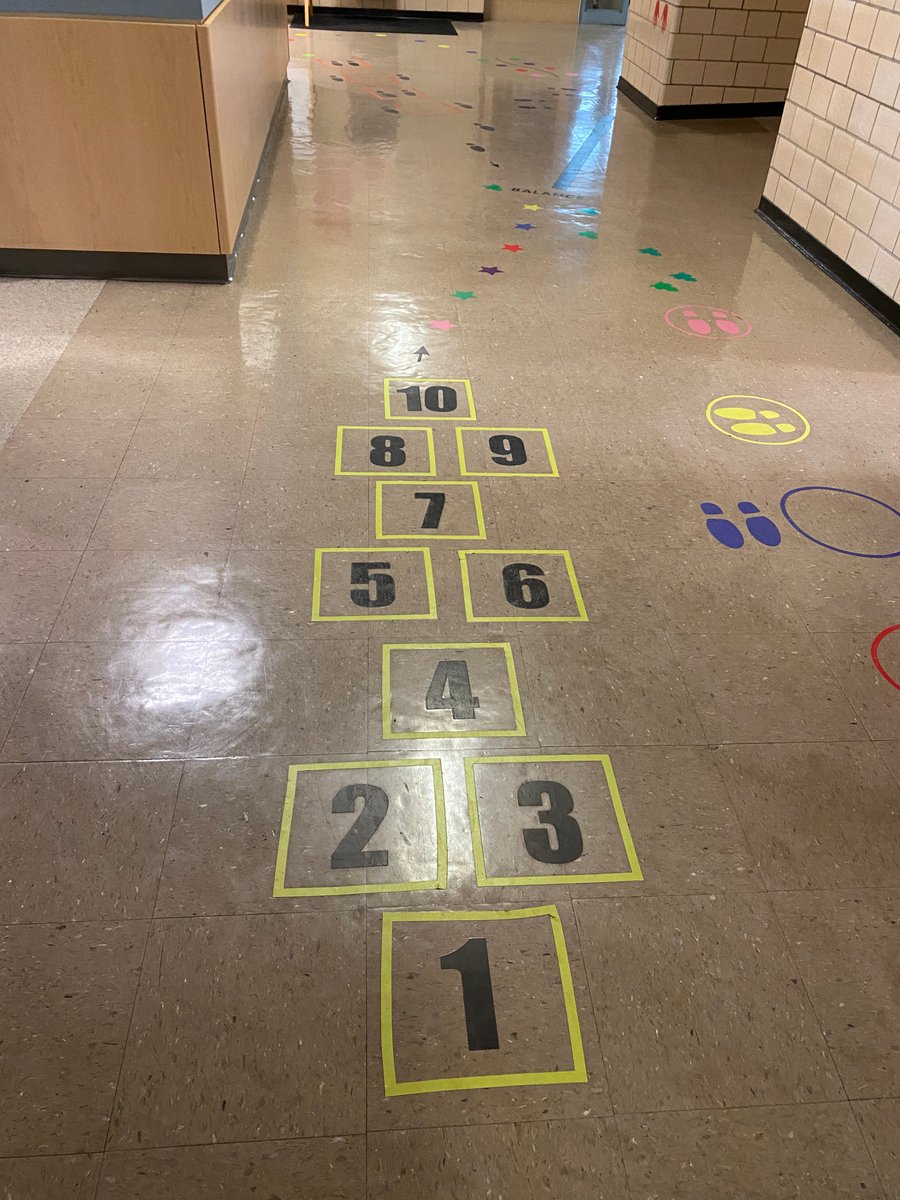 HuskiesMann's tweet image. @MelrosePS Check out our new Sensory Sidewalk/Sensory Path!  Many thanks to Liz Collier, HM 5th Grade teacher, for the idea and thanks to the HM PTO for funding this through the HM PTO mini-grant process.  Students are loving it!!