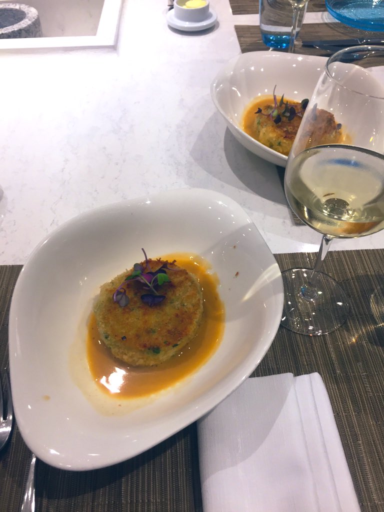 Mr_Crane_hfx's tweet image. Up first... A Lobster cake bigger than any burger I’ve ever seen. PS... it was very tasty!  #thekitchentable #myvikingjourney