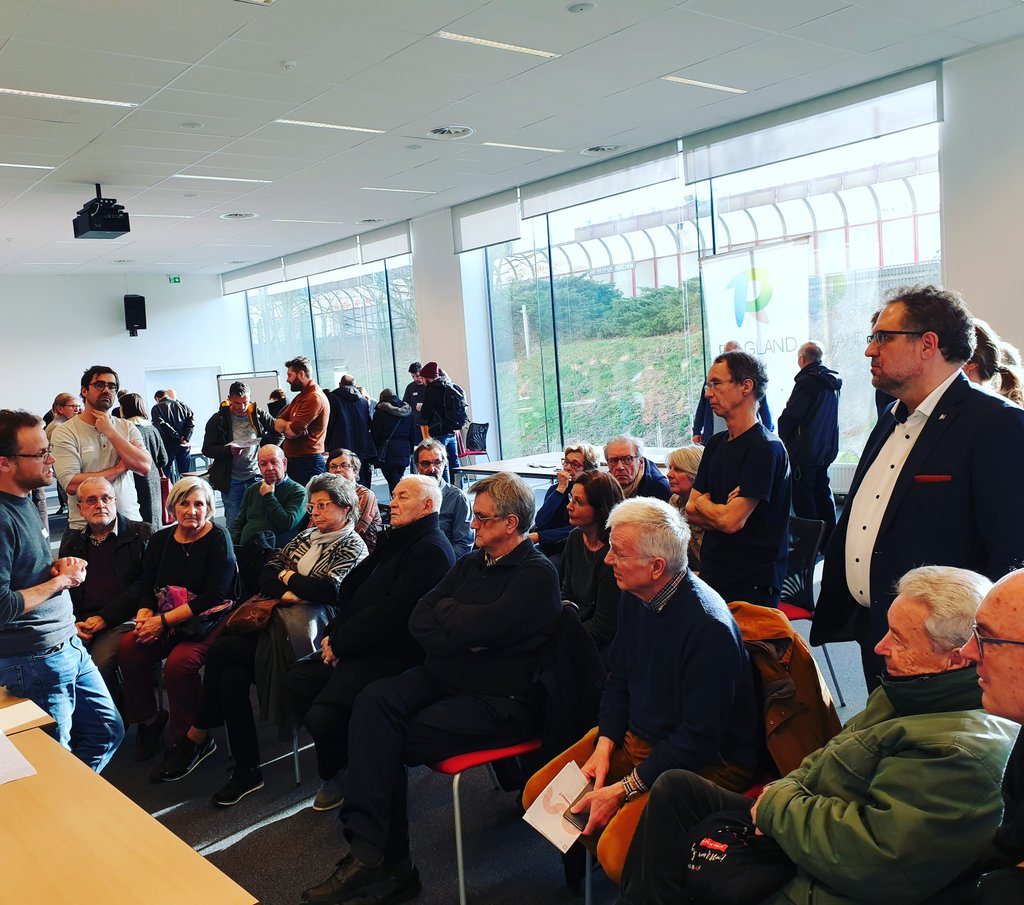 Koen_Kennis's tweet photo. Over de koppen lopen op de #Ringdag #DeGroeneVesten in PostX Berchem @syntraab #Ringpark #DeGroteVerbinding @Ringland_be https://t.co/yQtspJ22kH