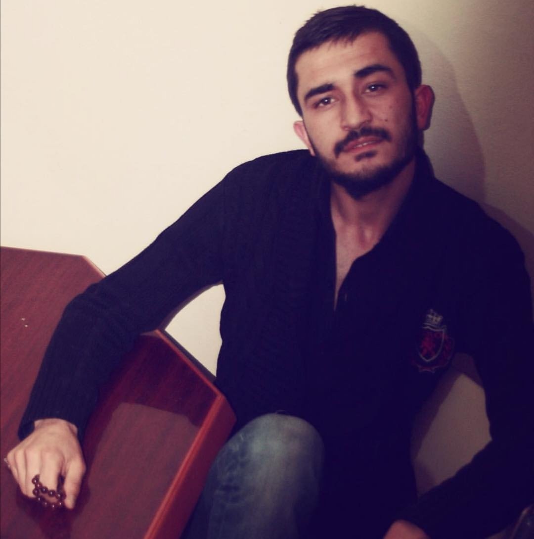 Abcd60221608's tweet photo. #YeniProfilResmi https://t.co/Cm9CxoA9Ny