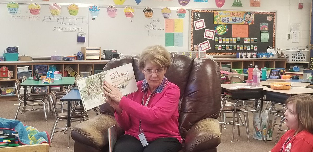 CarrieWeaver80's tweet photo. Our special guest reader today, Mrs. B, came and read 2 wonderful and funny books to us today! Such a special treat! #bctigers https://t.co/Fyw422wVON