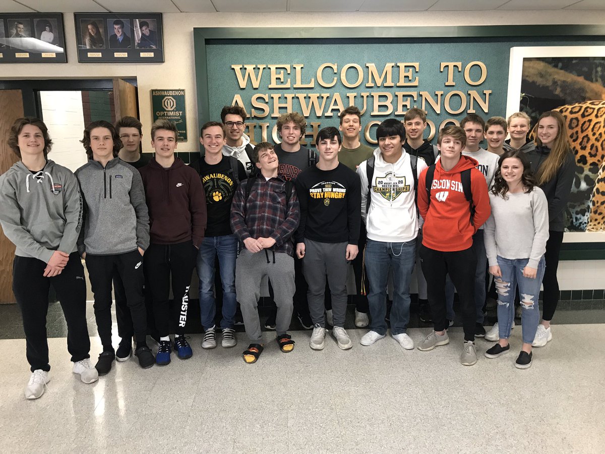 AshwaubenonJags's tweet photo. Congratulations to all or winter sport  FRCC student-athletes! An awesome group of kids who do it the right way! #rolljags https://t.co/KpCrS9PkC0