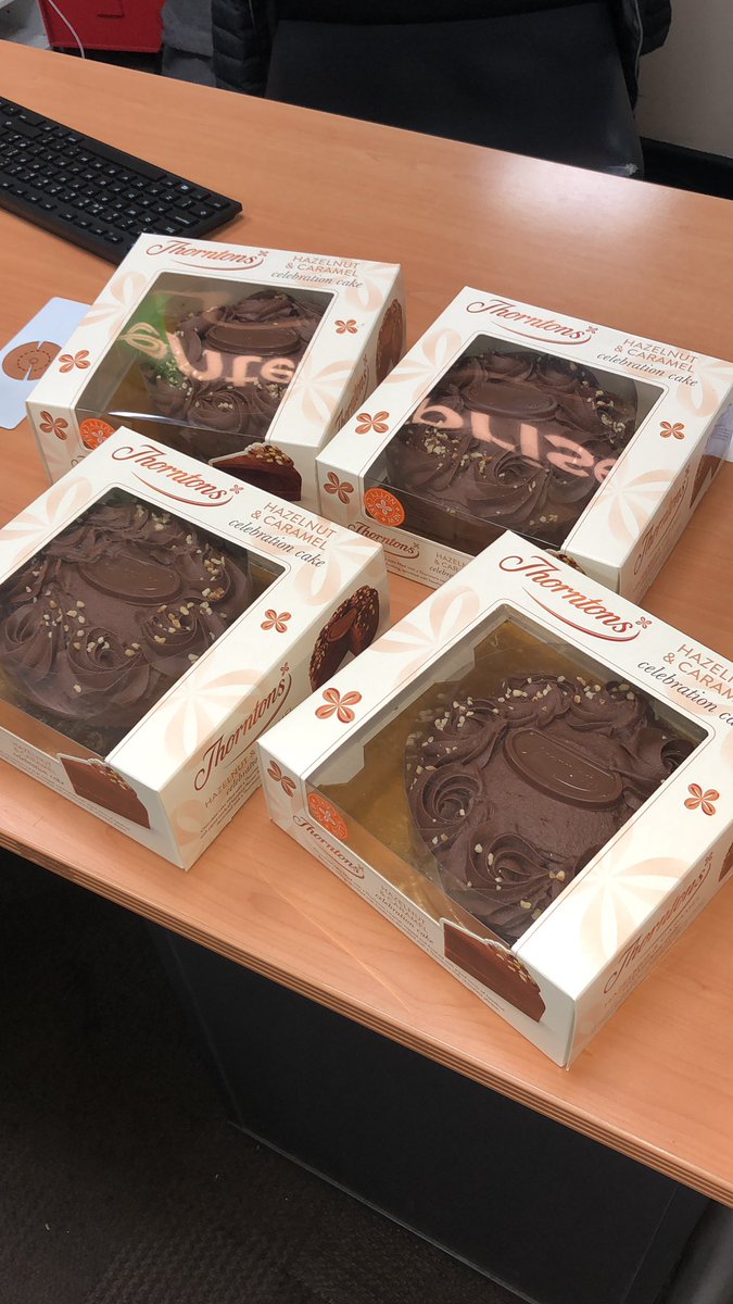 Samjohnsu5's tweet photo. A few presents from an account today for switching them in to a prem! #u5interns #cake https://t.co/EeqF2u39Fx