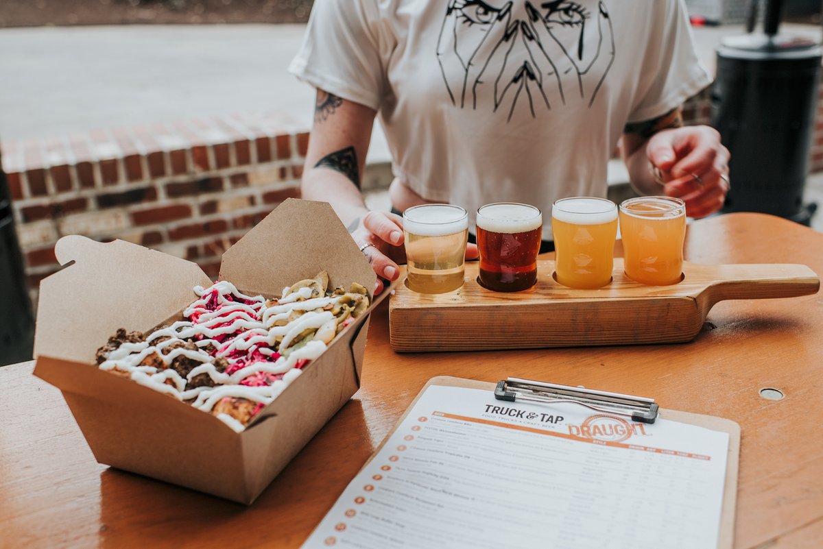 Today's truck: Babakabab is here! #alpharettaga #downtownalpharetta #atleats ow.ly/BDuM30qlAl8