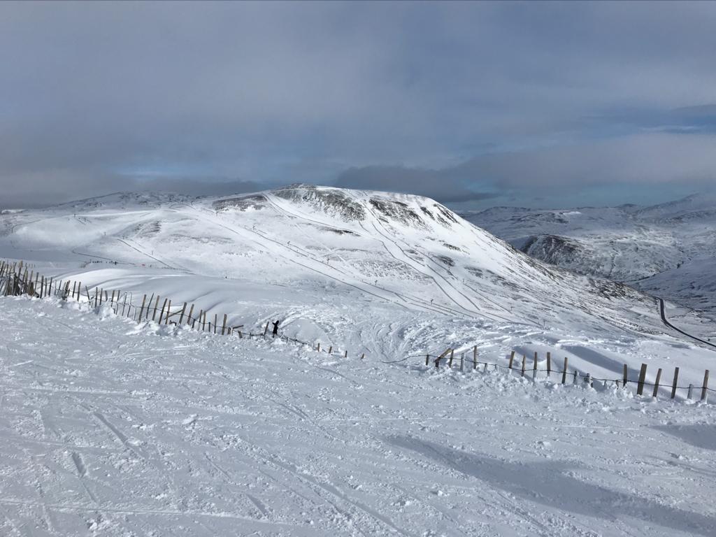 Earlier today, testing next season's skis... #Glenshee #SkiScotland <a href="/volklskis/">Völkl Skis</a> #Völkl