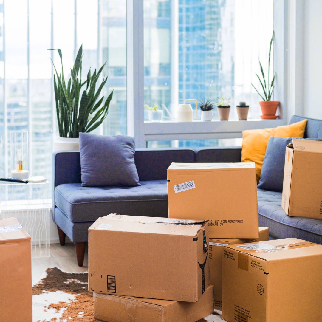please_move_me's tweet photo. Our packing team brings all the materials needed to give your things a safe trip.  📦🚚  https://t.co/OAD4AkJwqS https://t.co/vIRg4Hbqmm