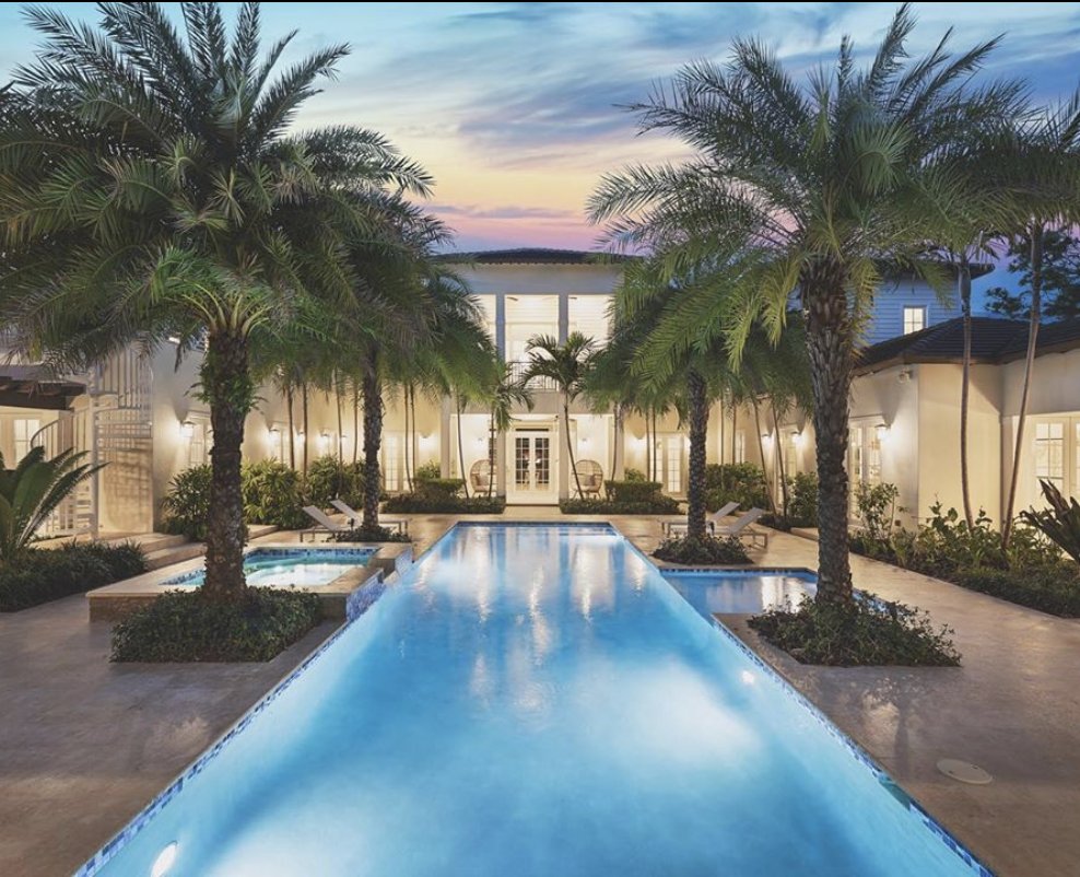Tropical Modern: “It’s a style that goes very well in our South Florida atmosphere and appeals to people from all over,” #ONESIR associate <a href="/mmartinezpa/">Michael Martinez</a> tells Reside Magazine. ow.ly/LHft50yrODR