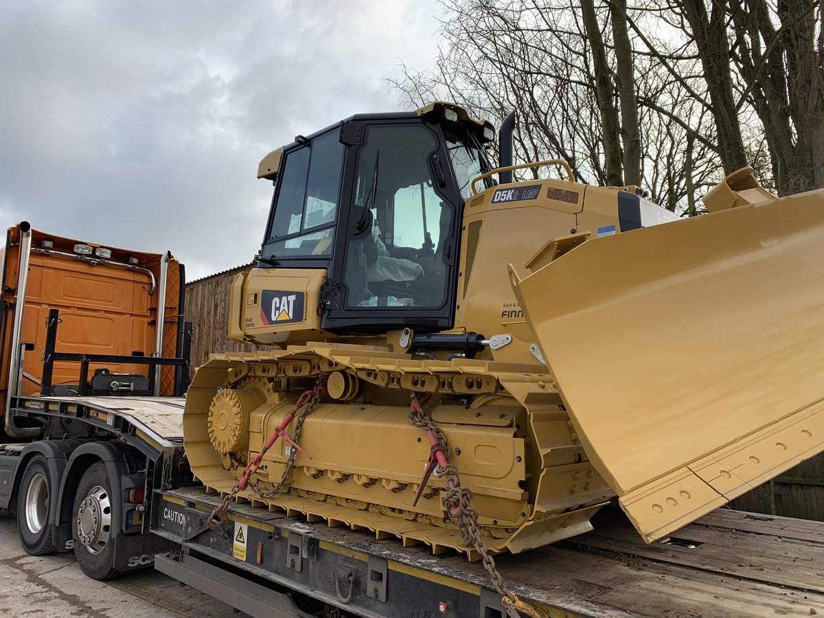 AJK_Planthire's tweet photo. Welcome to the fleet. Thank you @FinningNews #D5K2LGP #2019 #Tier4final/stage4 #AccuGrade ready https://t.co/xUfTQQ5dcF