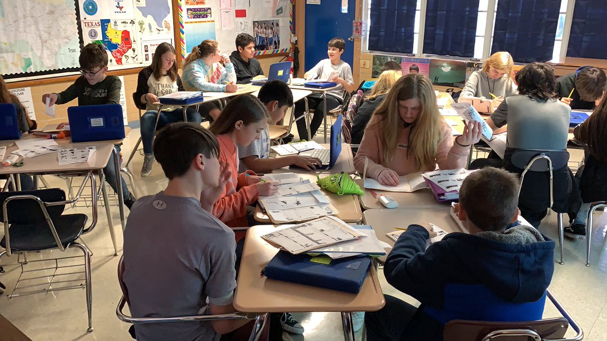 CoachHurst2's tweet photo. LMS Texas History students HELPing each other create a Lap Book over the Cotton, Cattle &amp; Railroads era! #thinkbiglisd #Helping  @LampasasMS https://t.co/ET1WpoJ71C