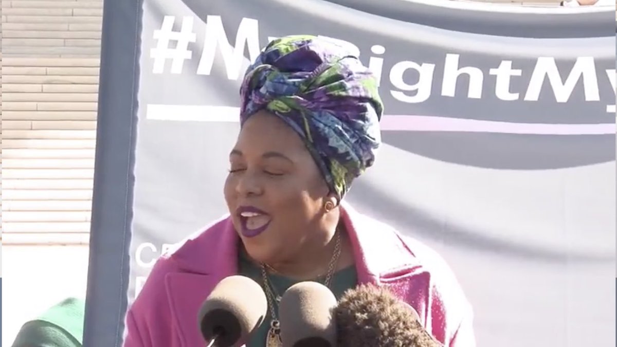 FWHC's tweet photo. “We are slaying dragons, we are fighting monsters because we know that when abortion is at stake, everything is at stake” @superkwa #fwhc #MyRightMyDecision #feministcenter https://t.co/rl5dWBixZz