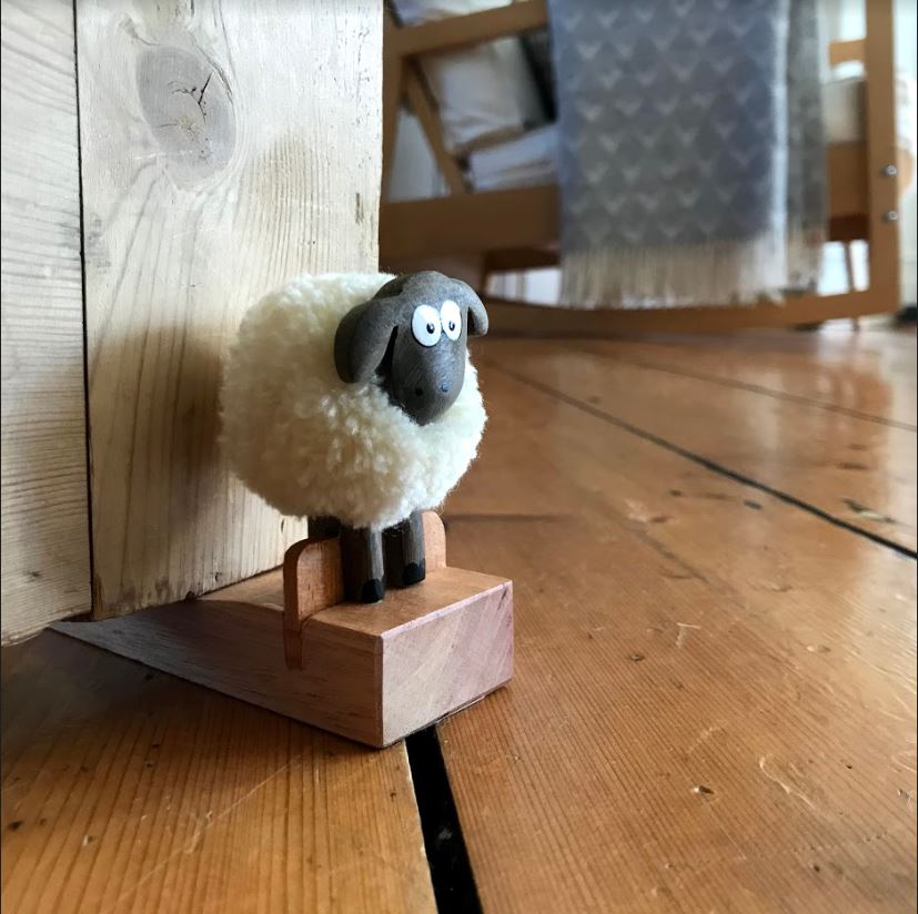 ShopWales2's tweet photo. Take your door stopping to the next level with this #cute little guy for all of your open-door needs! 🐑 😆

#Shop #Cardiff #Wales #welsh #Cymru #shopping #online #gift #present https://t.co/0qyNss8ueX