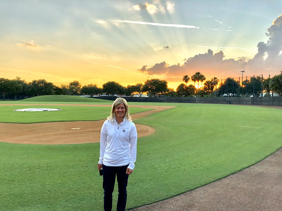 Talex10's tweet photo. Today we lost one of the greatest people any of us have ever known, Kelly Rodman.  A true team player whose love for the game of baseball and passion for the Yankees was beyond measure.  Here’s to a life well lived and a legacy that will never die. #foreverAYankee https://t.co/GKQqPlCBoC