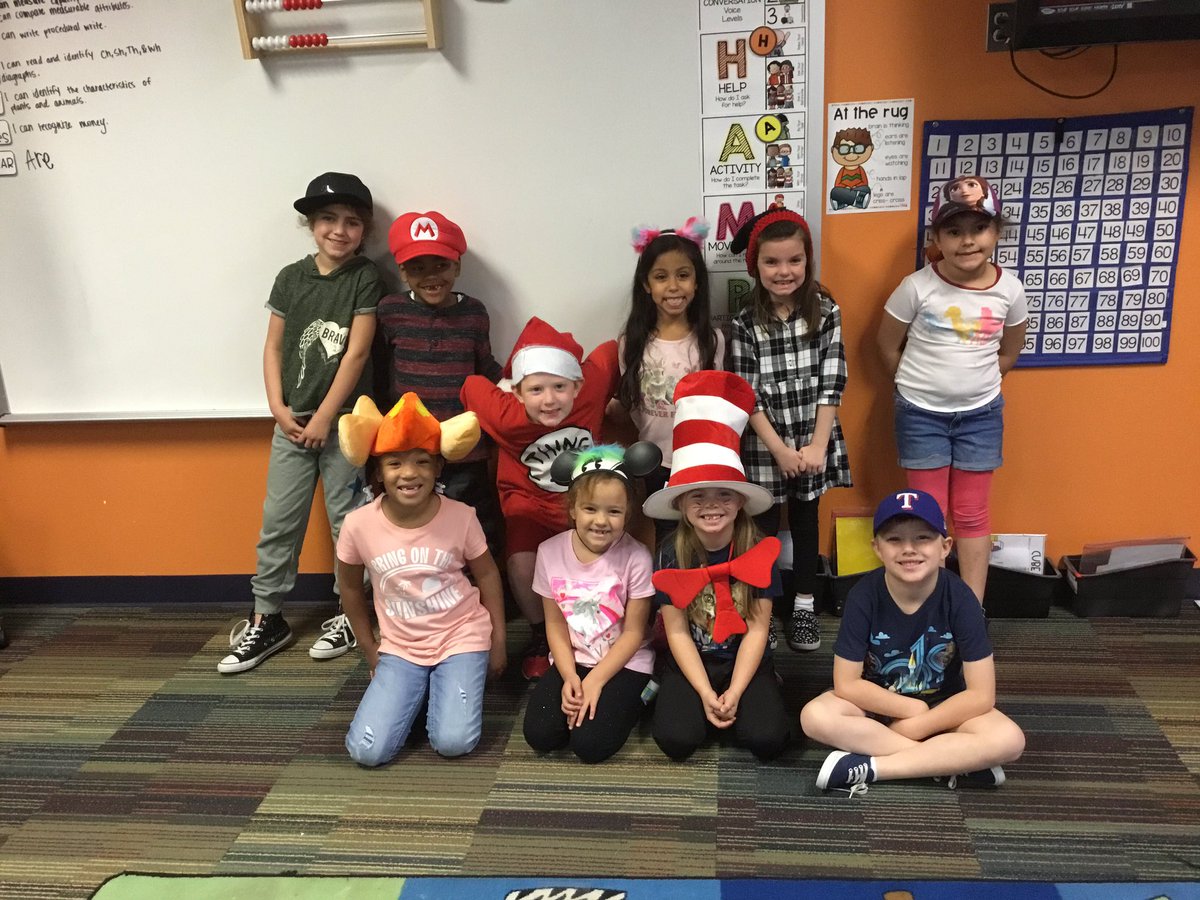 MrsSnodgrassCCE's tweet photo. Yesterday was crazy hat day and we had a blast showing them off! @CastlemanCreek 

Today is dress to impress and we looked AMAZING! You’ll have to wait until we get the professional ones back to see! 😎 https://t.co/HeqLjkvv2s