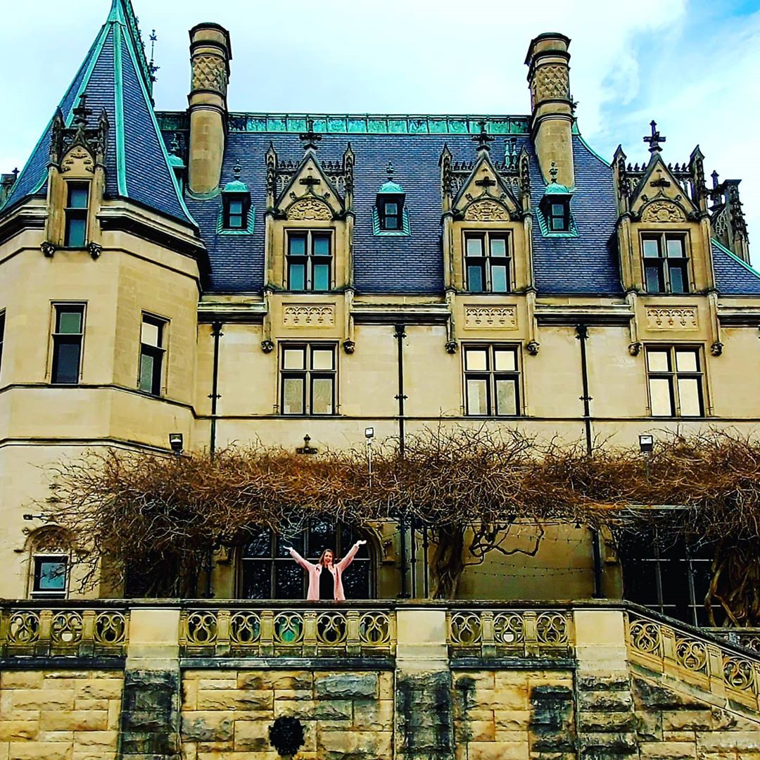The gorgeous architecture of <a href="/BiltmoreEstate/">Biltmore Estate</a> never fails to impress. Stop by our front desk to inquire about tickets! #Asheville

Photo by dbstone222