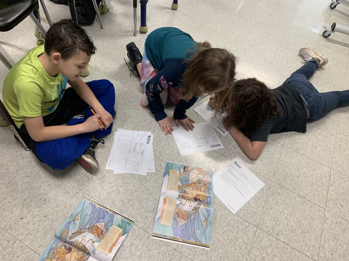 beth_etheridge's tweet photo. We brainstormed for our narratives today! Our class started creating Lewis and Clark’s adventures through Lewis’s dog’s perspective! https://t.co/5L1GckLITK