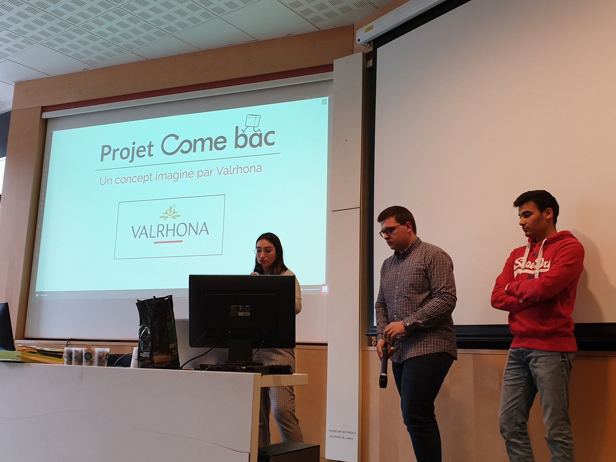 PascalRAY1's tweet photo. Pitch des projets @MINES_StEtienne #dynamodays avec le premier pour valrhona. Merci @SamyKefiJerome pour sa présence. https://t.co/guSxcgP7d6