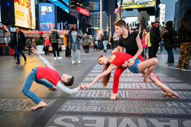 samfine28's tweet photo. Don’t worry @nicholas.bustos, @iamsophiegarcia and I have you!
.
.
📸: @jordanmatter 
@starsdanceco @victorsmalley @angelarmas .
.
.
.
#dance #ballet #boysdancetoo #datwfeature #dancersofinstagram #dancewear #thesedancersfeature #bailarinismo #worldwi… https://t.co/0kuK2zeozp https://t.co/9Okxxeicei