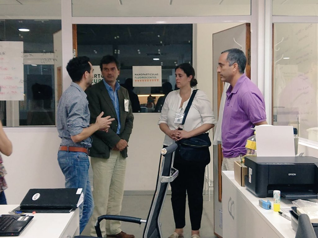 BiotechZev's tweet photo. Recibimos la visita de la subsecretaría de economía del conocimiento del ministerio de @produccion_arg https://t.co/Z2lAl2Sufr