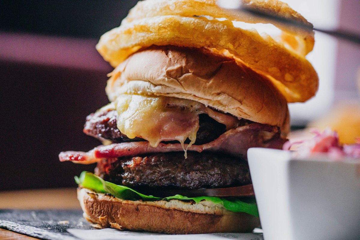 DukeBarrow's tweet photo. Thursday nights at The Duke are for #burgers and #beer!🍔🍻 With every gourmet burger from our burger night menu, you can get a pint for £1. To see our full burger night menu &amp; book a table, visit our website.👇👇

https://t.co/cKZ0XV8fu5 https://t.co/taMYBIeySP