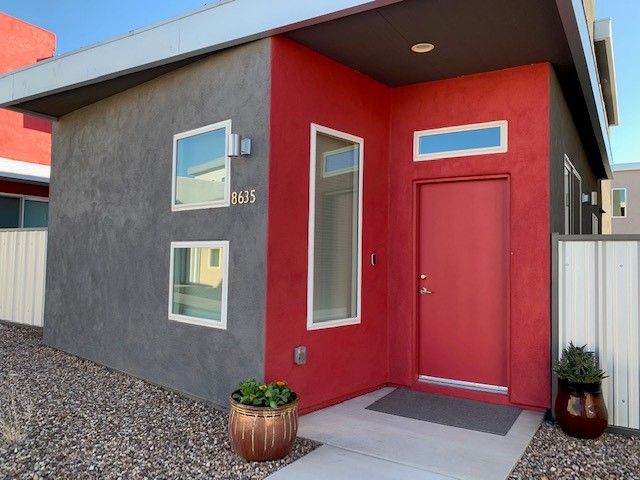 PepperViner's tweet photo. Brighten up your day with a Camino Modern Home! Unique, affordable, well-built...what more do you need?! We'd love to show you around. Stop by any time! 😀

https://t.co/PtGUQx48u0 https://t.co/UGcp1ze0hZ