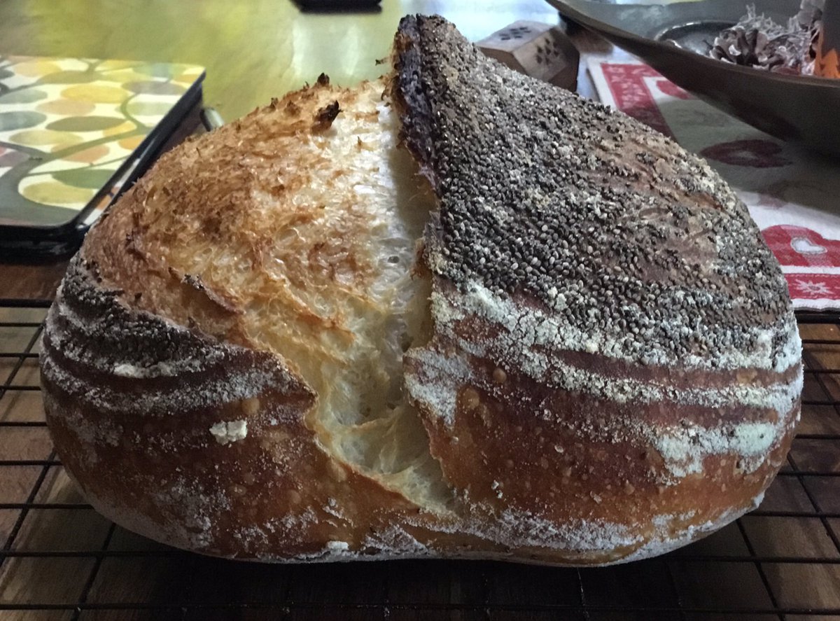 Love_Austria007's tweet photo. Iβm on curry duty tonight. Hubby has made a sourdough loaf for tomorrow. #bread #homebaking #menthatbake https://t.co/uPHpRxpDFa