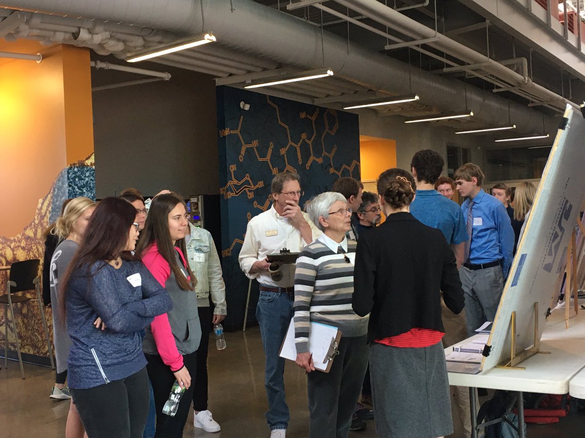 andetlefsen's tweet photo. 5/ @NebAcadSci NJAS Meet @HastingsCollege Senior Level presentations @ccpsactivities #bisonscience #sciencefair #research https://t.co/KqXtTaukNl