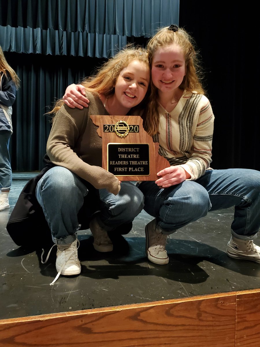 KickapooTheatre's tweet image. KICKAPOO THEATRE IS HEADED TO STATE! 🎭

Yesterday, we competed at districts. Reader's Theatre took 1st with the honor of All District Ensemble!

Jonah Clenney and Ava Araujo-Tice received All District Cast in a One Act Play!

@KickapooChiefs @officialsps