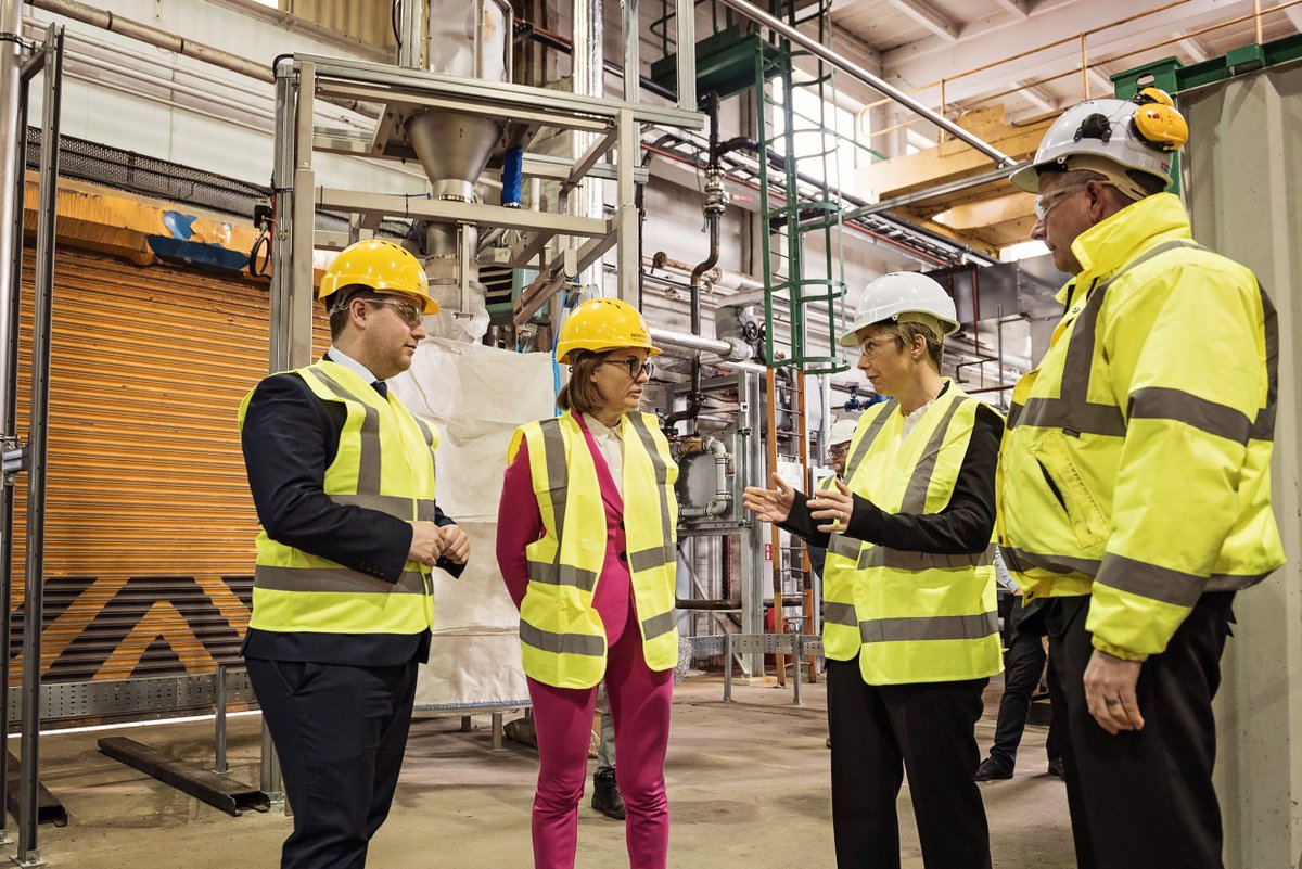 Another week, another VIP visit - today by <a href="/redditchrachel/">Rachel Maclean</a> Transport Minister! After Government announced a consultation on E10 #biofuel, the Minister travelled to Redcar to visit us &amp; other clean tech firms. I was delighted to explain what we do &amp; again host <a href="/JacobYoungMP/">User Name</a>