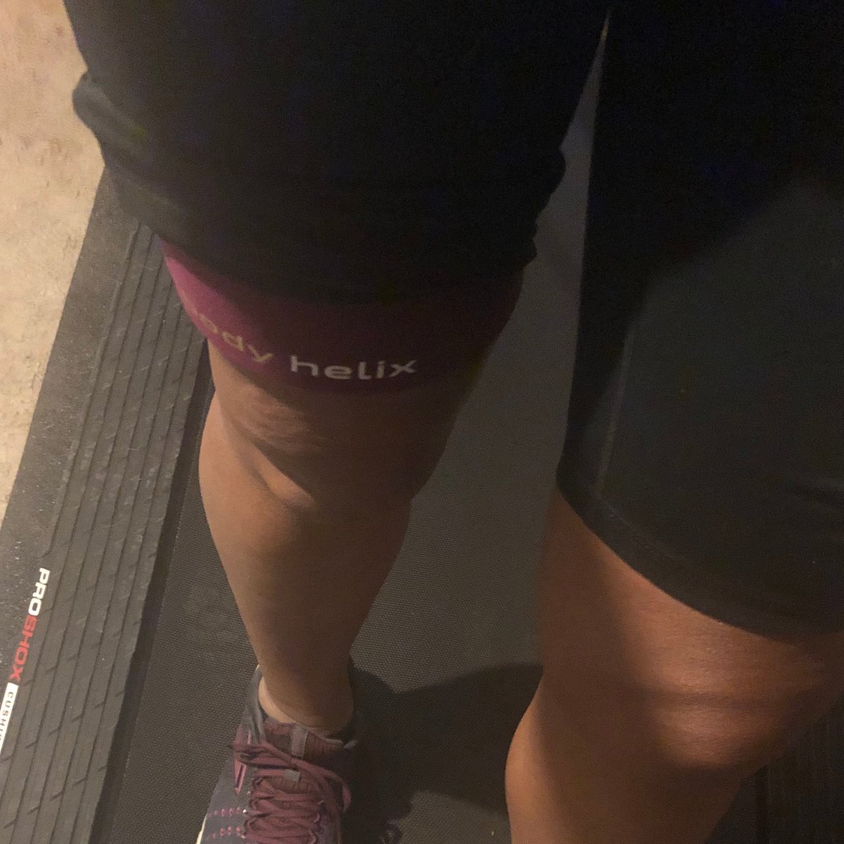 RunAttitude's tweet photo. My @body_helix thigh compression sleeve has become a key part of both my workouts & recovery. You can check out my review here https://t.co/B2T7p2IxRw and use code BH15BR for 15% off everything on their site through 4/1! #movethroughit #BodyHelixBR #Bibchat #BibRavePro https://t.co/1WHU8bhK7e