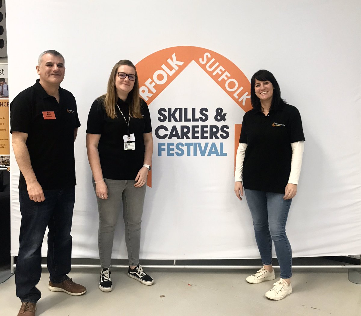 Had a great day today, representing the newly formed <a href="/AppsNorfolk/">Apprenticeships Norfolk</a> team, giving tons of impartial #apprenticeships guidance to a lot of the 7000 students attending <a href="/norfolkskills/">Norfolk and Suffolk Skills and Careers Festival</a> this week.. fantastic to see so many young people genuinely interested in #apprenticeships 🎉