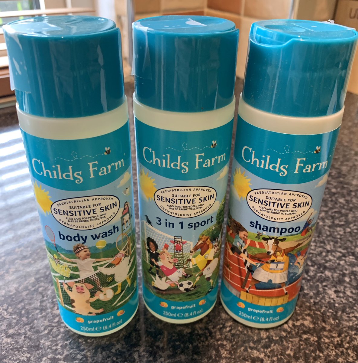 childs farm shampoo and body wash