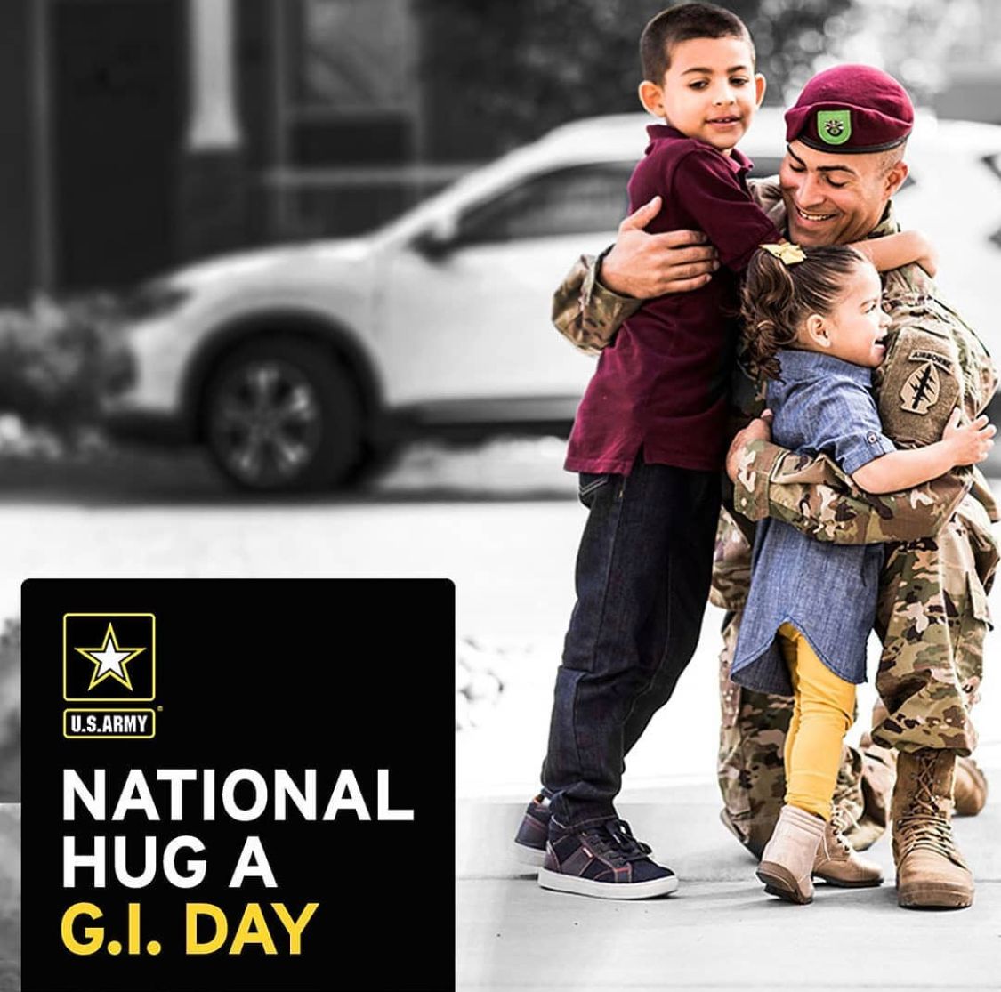 StMichaelsSldrs's tweet photo. Today is #HugAGIDay, which we think is another awesome opportunity to thank our servicemen and women for all they do! ♥️ https://t.co/sm1XkOuSMd