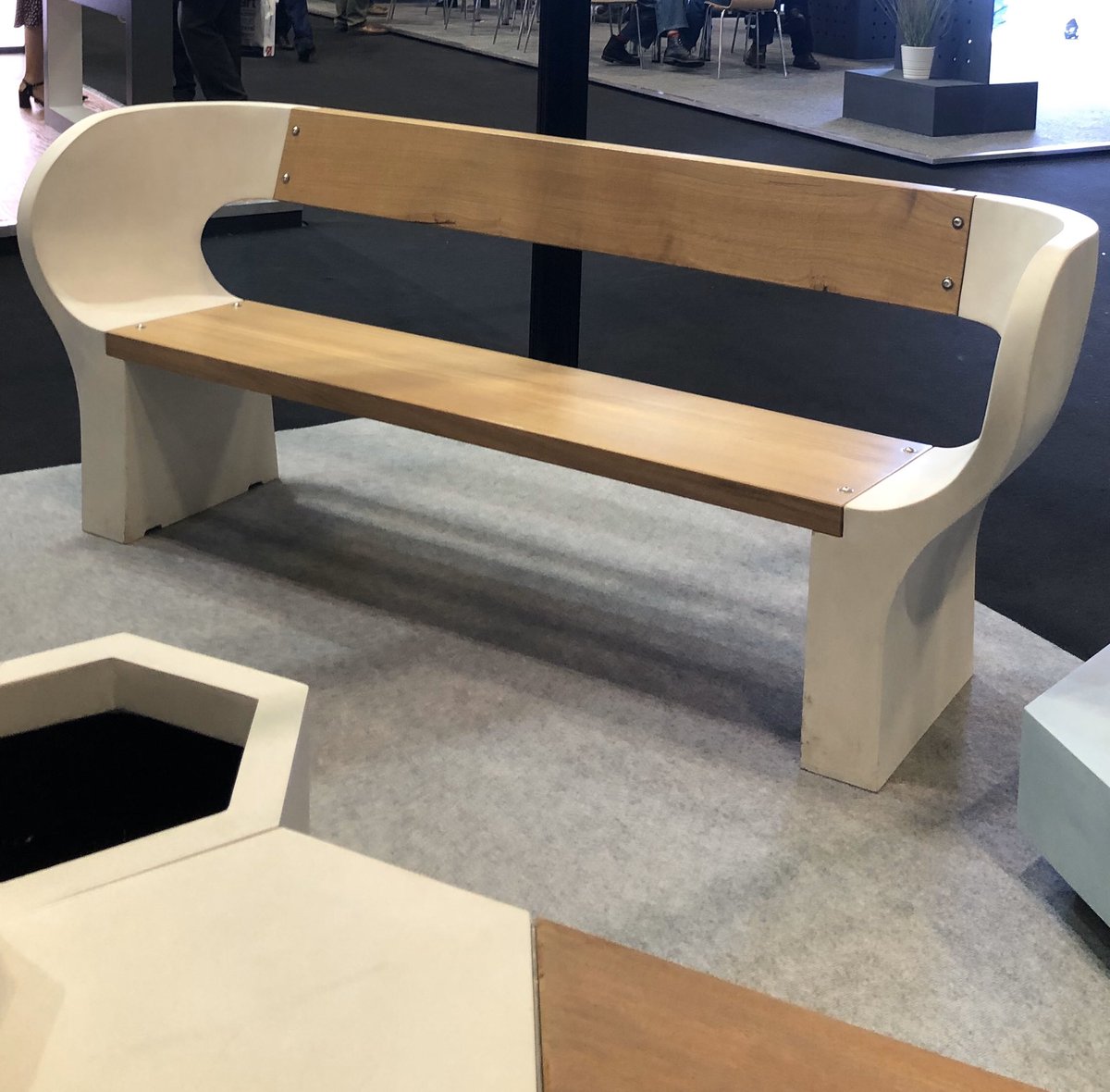 Stoneform_UK's tweet photo. Hand crafted sculptural Glass Reinforced Concrete #GRC/#GFRC furniture from @SolidSoulDesig1 @Stoneform_UK on display @FuturebuildNow #streetfurniture #design #planters #sustainability #Stoneform https://t.co/sAGJFiuNDj